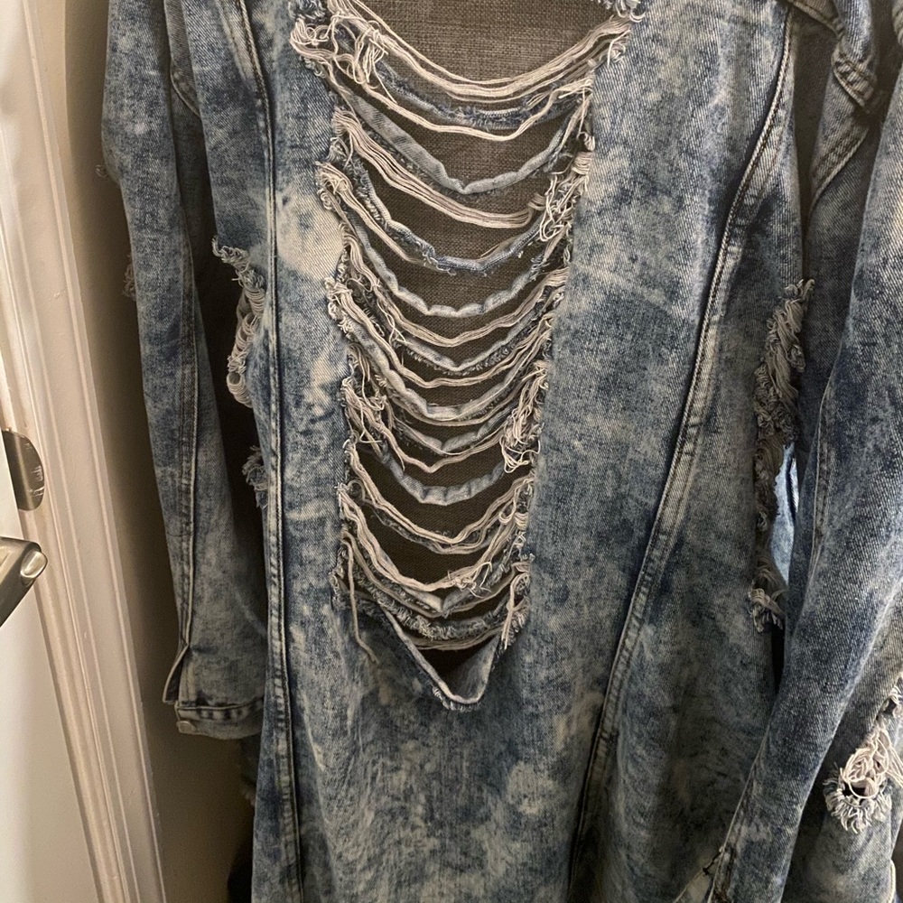 3x Distressed Jean jacket long
